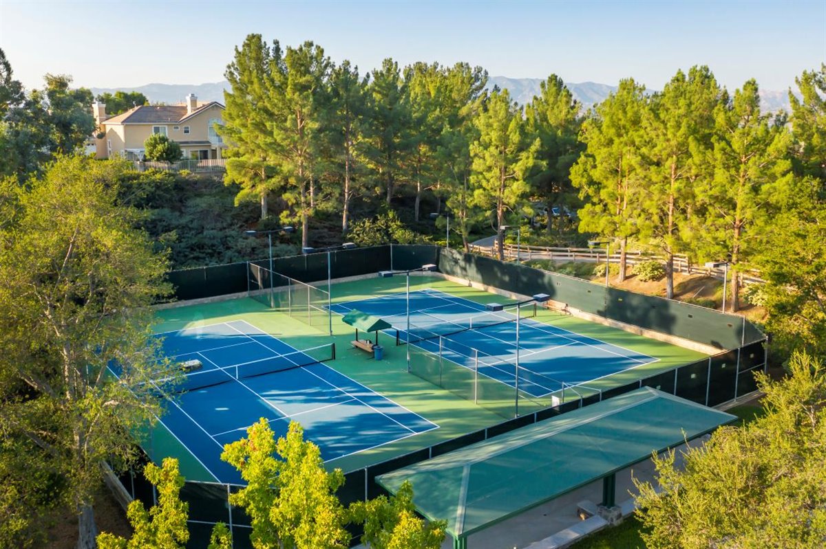 35-Community-Tennis