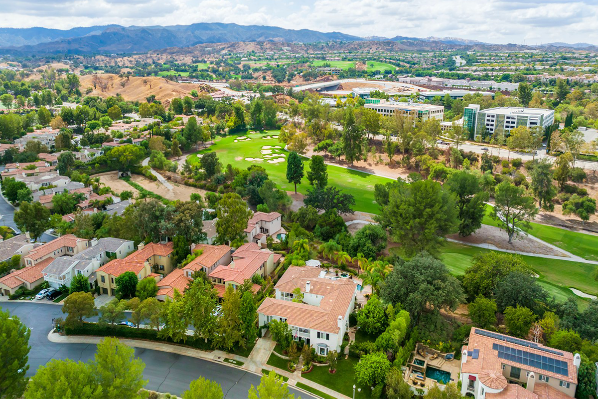 Golf-Course-View-Home