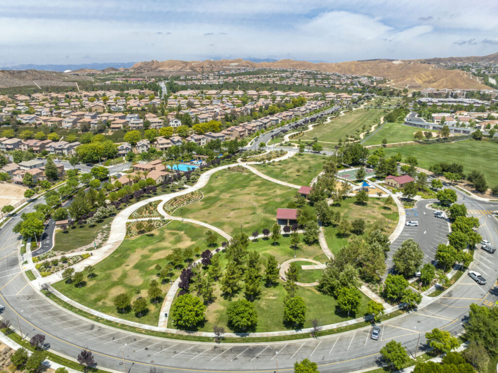 houses in Santa Clarita aerial view