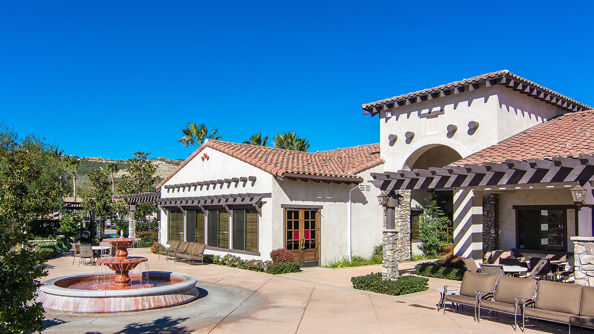 Tesoro-Del-Valle-Community Rec Center 2