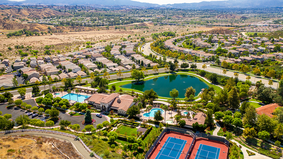 Tesoro-Del-Valle-Community Rec Center