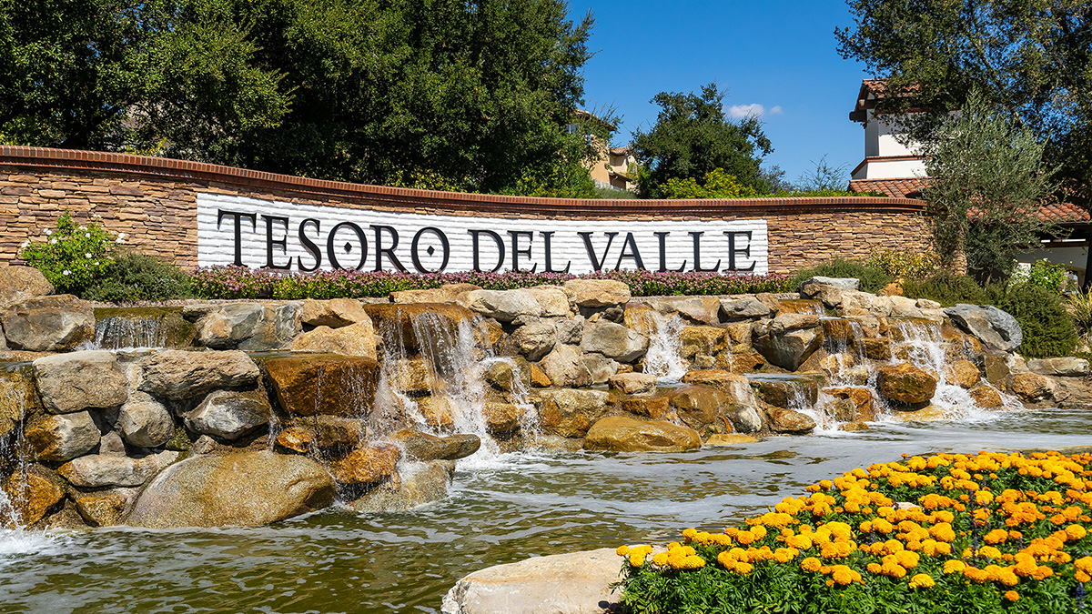Tesoro-Del-Valle-Community