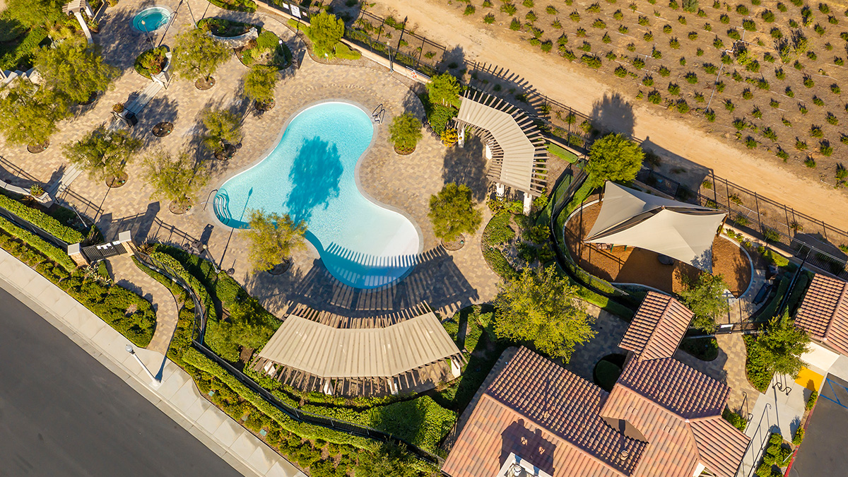 valencia-west-hills-Community 3