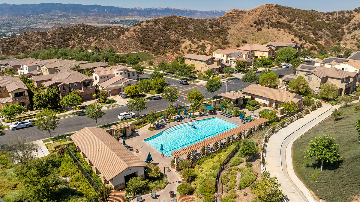 valencia-west-hills-Community Pool 2