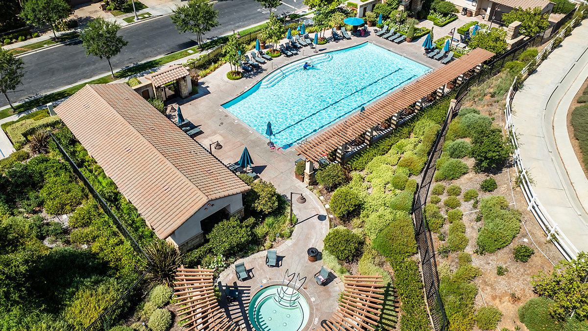 valencia-west-hills-Community Pool 3